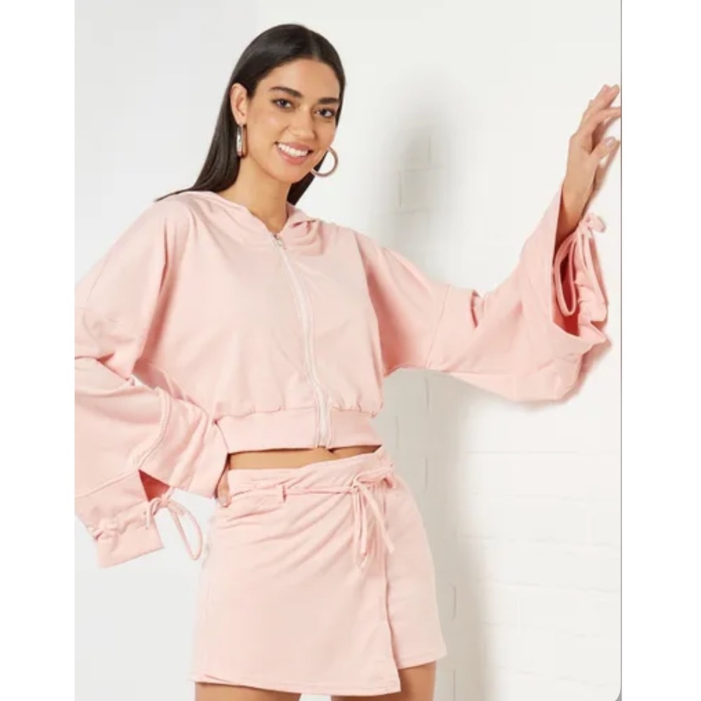 NWT Elliatt Newton Blush Set